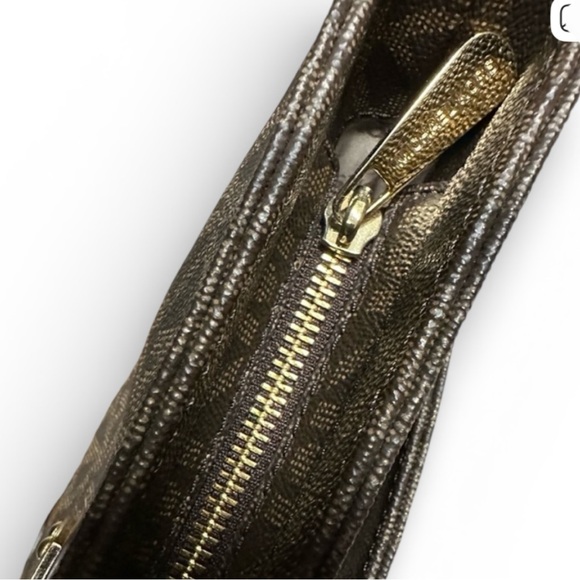 Authentic Michael Kors Jet Set Travel Messenger Bag Crossbody - Picture 3 of 10